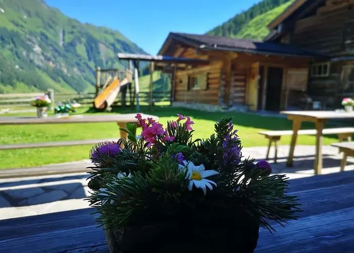 Daniela 4 アパート ラウリス